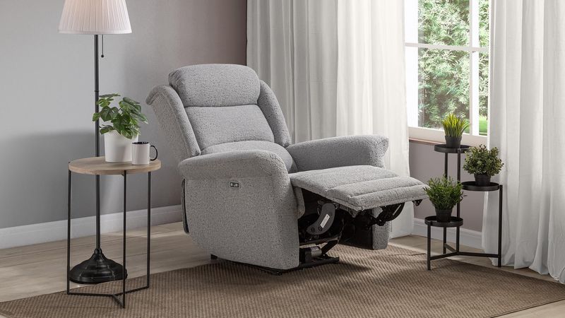 1920x1080_0000s_0000_Silla-Reclinable-Titanium-3148