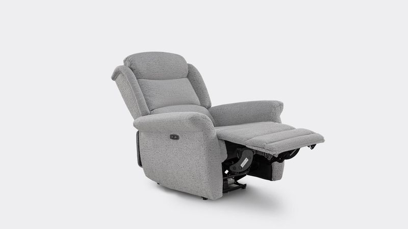 1920x1080_0000s_0003_Silla-Reclinable-Titanium-E-comm-3274-TR